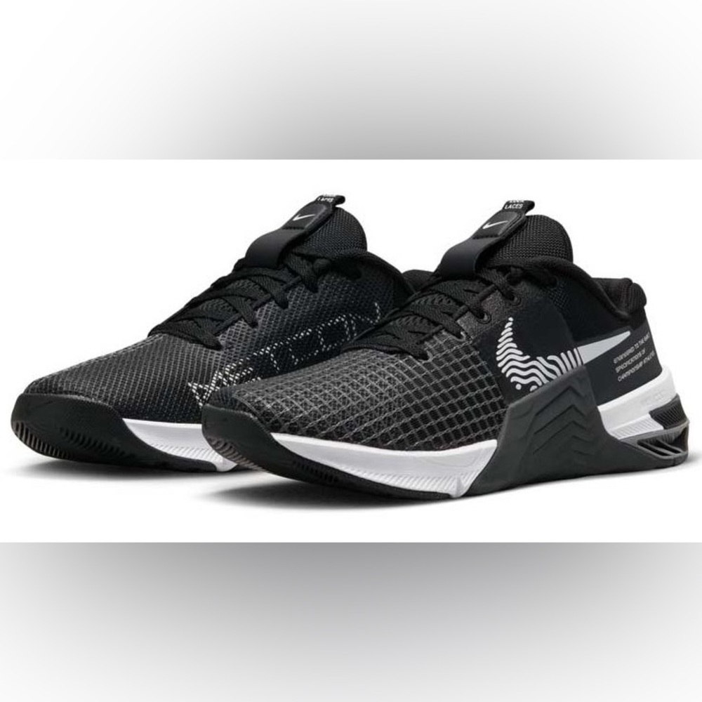 Nike Women's Metcon 8 Shoes Black Dark Smoke Grey DO9327-001 Size 8